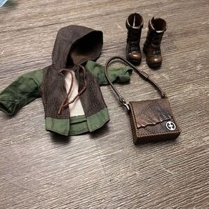 Ever After High Hunter Huntsman 1st Chapter Doll Shoes Brown Boots Bag Hoodie